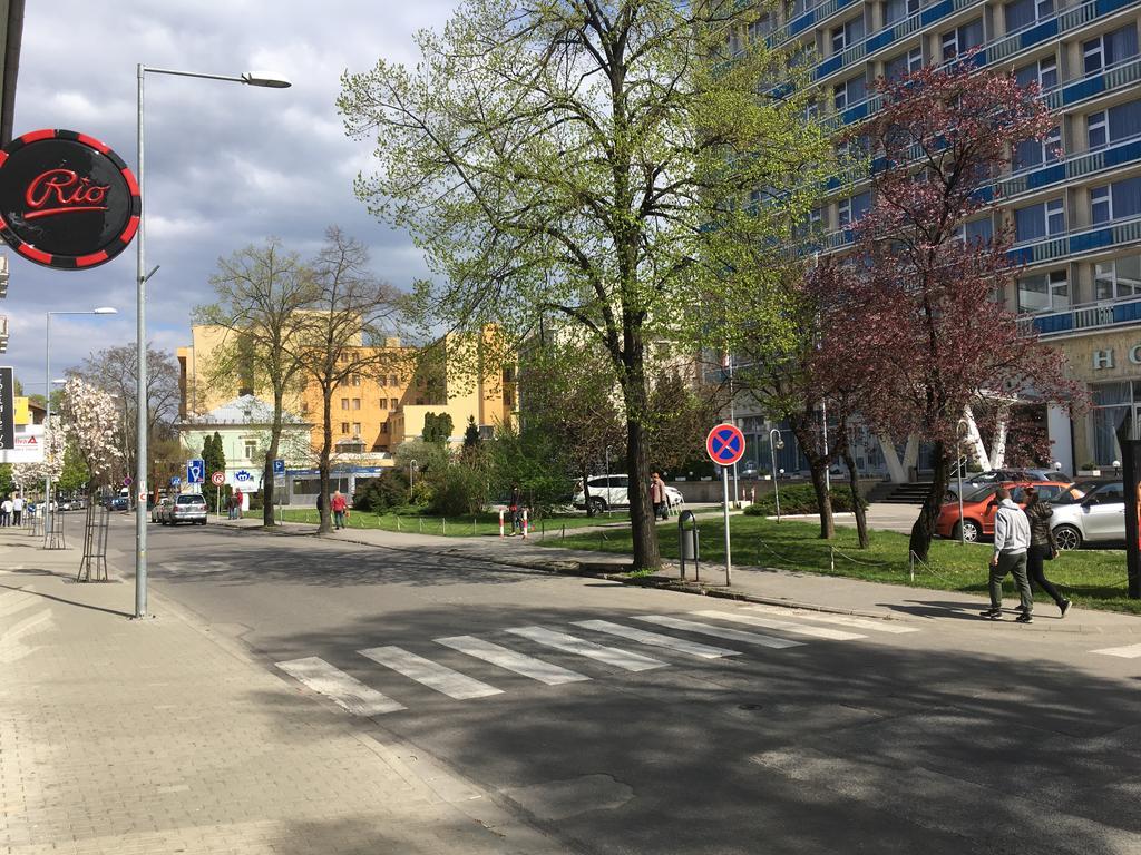Apartman Darmon Piest'any Exterior photo